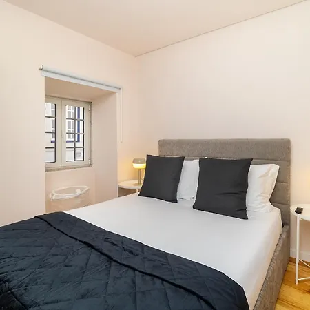 Lägenhet Whome Charming Getaway Near Campo Ourique