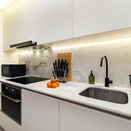 Daire Whome Charming Getaway Near Campo Ourique *