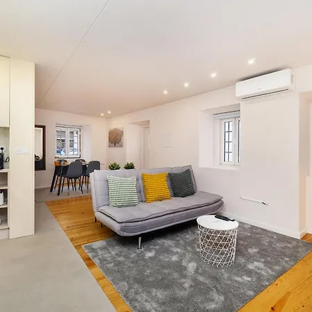 Daire Whome Charming Getaway Near Campo Ourique *